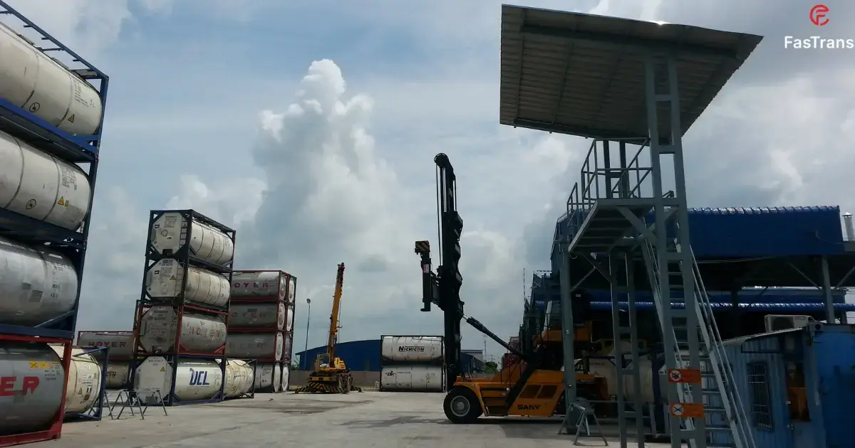Tank container đóng vai trò quan trọng với chuỗi cung ứng toàn cầu